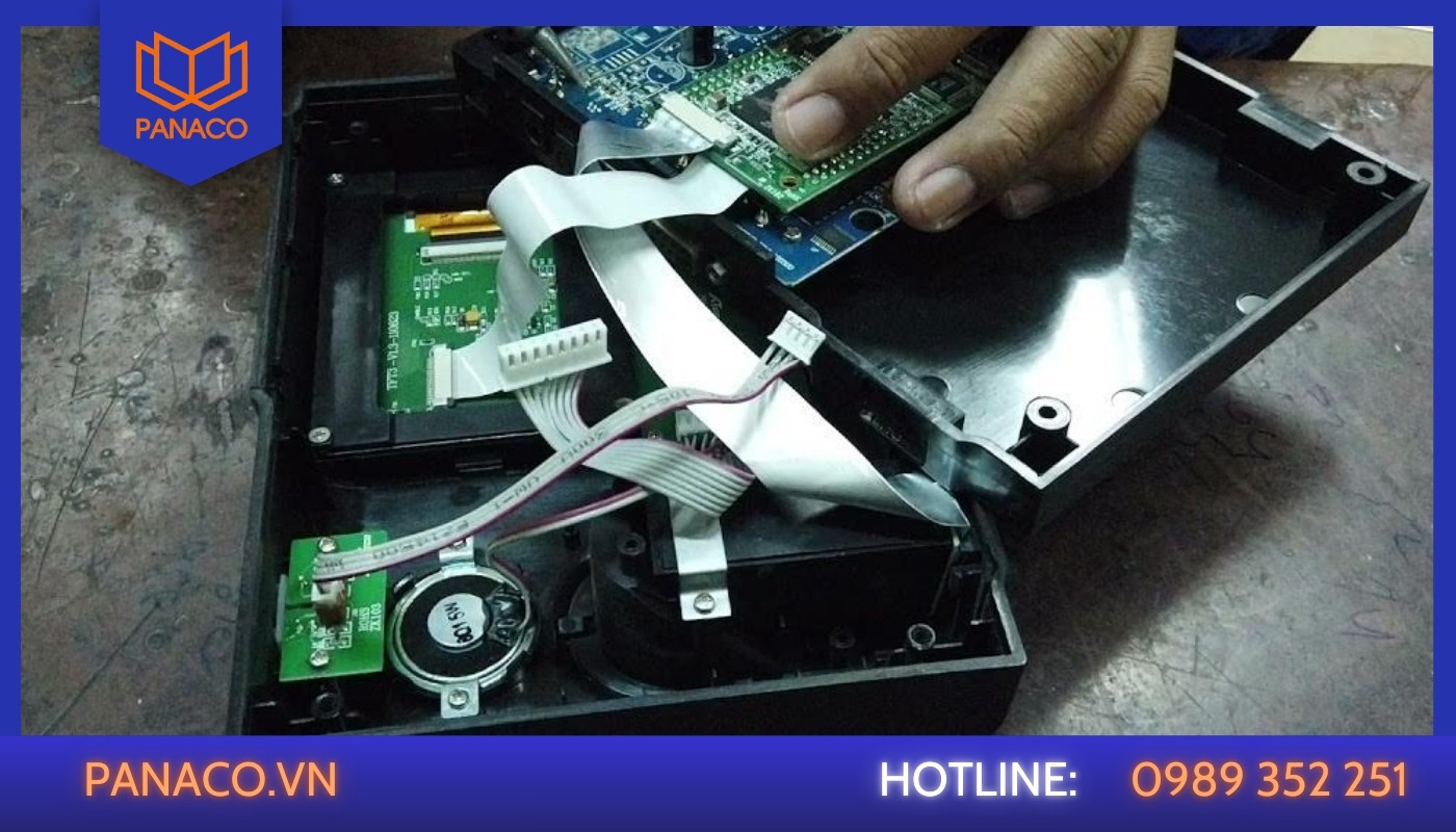 Khi nào doanh nghiệp cần sửa máy chấm công