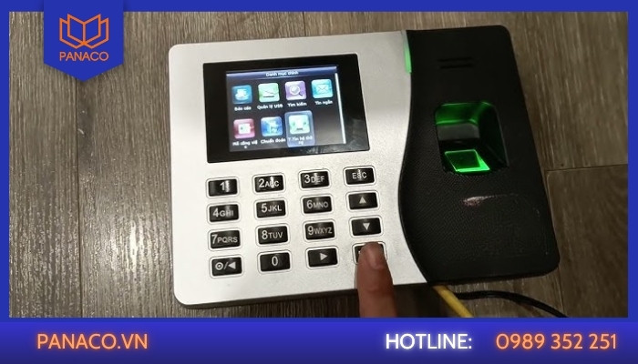 Sửa máy chấm công Wise Eye