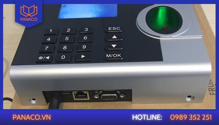 Cách khắc phục màn hình máy chấm công Ronald Jack bị sọc, nhòe, trắng