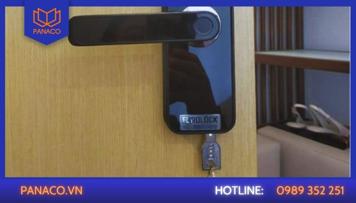 Kẹt chìa khóa cơ dự phòng