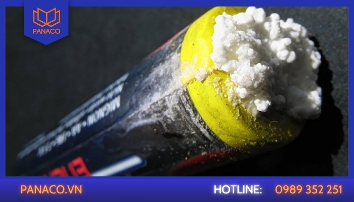 Khóa bị _sập nguồn_ đột ngột dù vừa thay pin