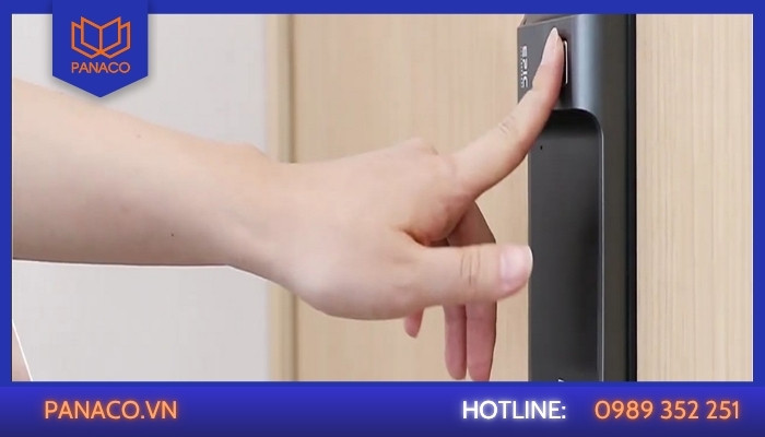 Khóa không nhận vân tay hoặc nhận diện quá chậm