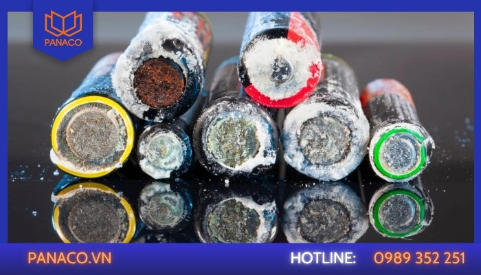 Khóa nhanh hết pin đột ngột (Lỗi ăn nguồn)