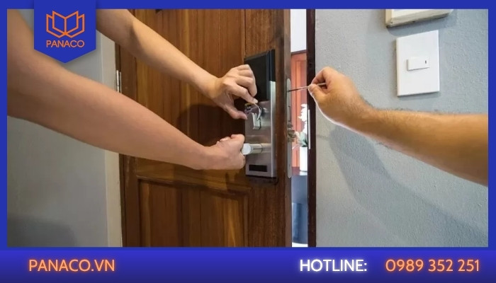 Lỗi tay gạt bị lỏng hoặc quay tròn