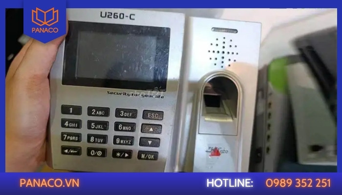 Máy chấm công lỗi nhận diện (Vân tay_Khuôn mặt)