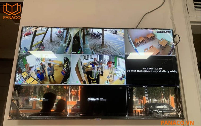 Chia màn hình linh hoạt và xem lại đồng thời 8 camera