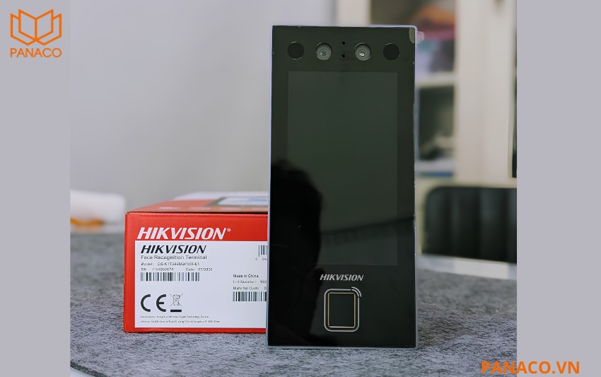 DS-K1T344MBFWX-E1 thiết kế màn hình lớn