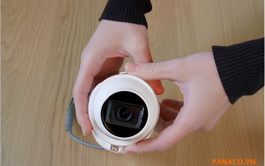 DS-2CE76U1T-ITMF hỗ trợ nhiều tùy chọn ống kính phù hợp từng nhu cầu sử dụng