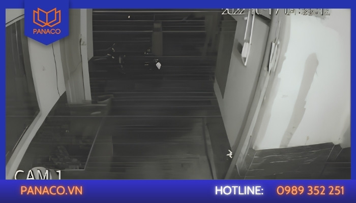Camera bị mờ, nhòe hoặc nhiễu hình ảnh