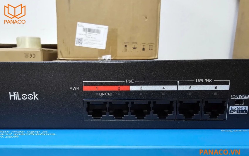 DS-3E0106MP-35 thiết kế 4 cổng cấp nguồn PoE cùng 2 cổng truyền tải dữ liệu