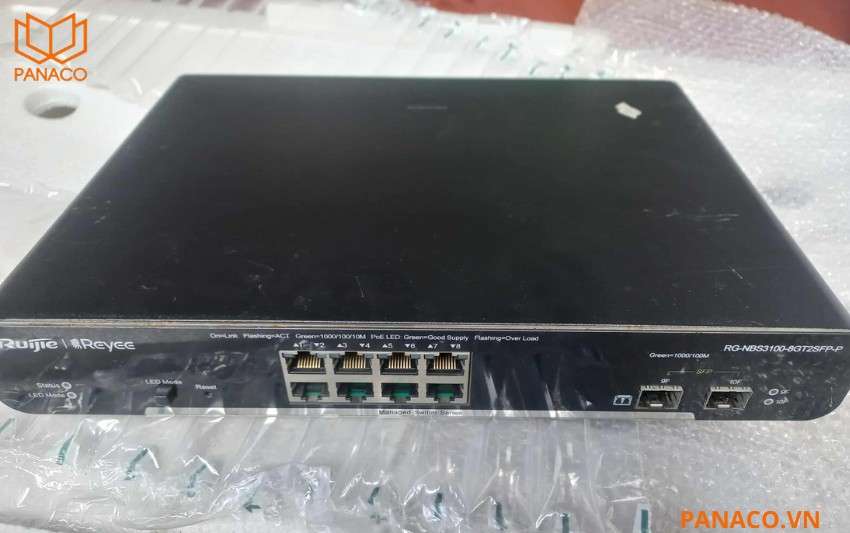RG-NBS3100-8GT2SFP sở hữu kích thước vô cùng gọn gàng