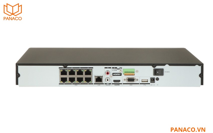 8 cổng PoE tích hợp giúp lắp đặt nhanh và gọn gàng