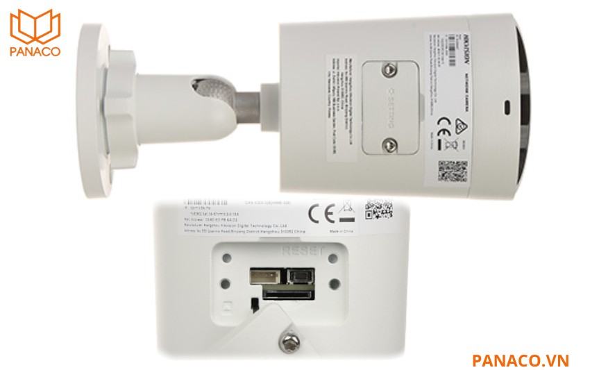 DS-2CD2026G2-IU thiết kế khe cắm thẻ nhớ 256GB