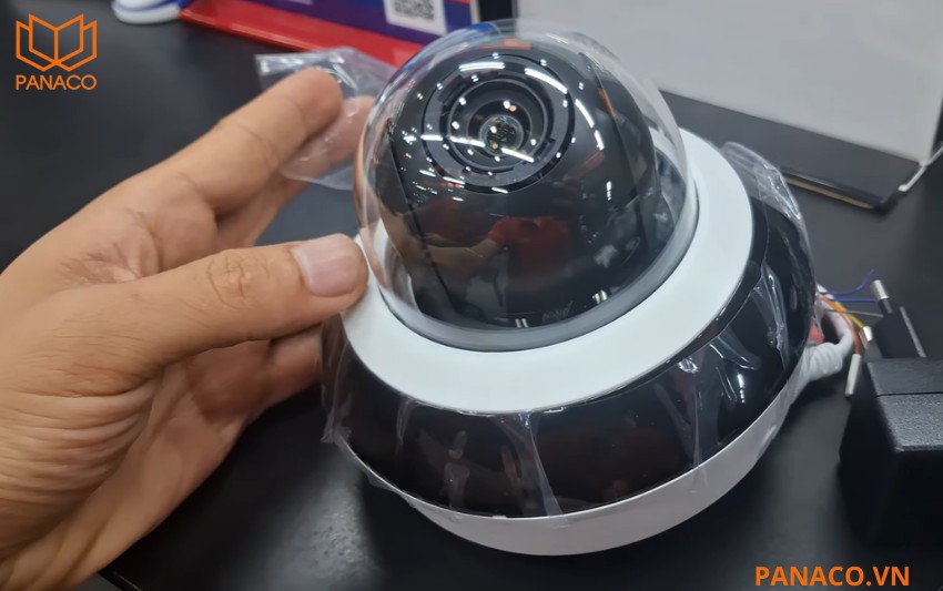 DS-2DE2A404IWG1-E_WHUN tích hợp micro