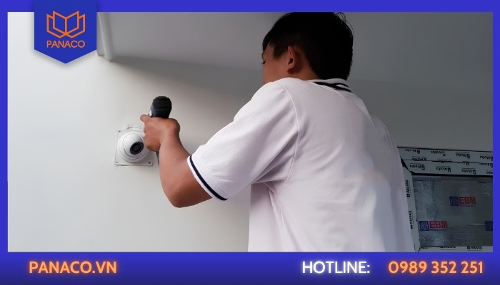 Lắp camera cao quá hoặc thấp quá khiến việc quan sát khó hơn