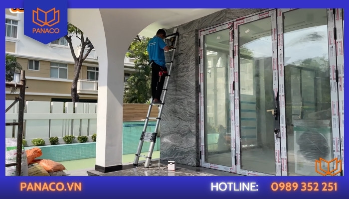 Bố trí camera tại cửa chính và khu vực ra vào
