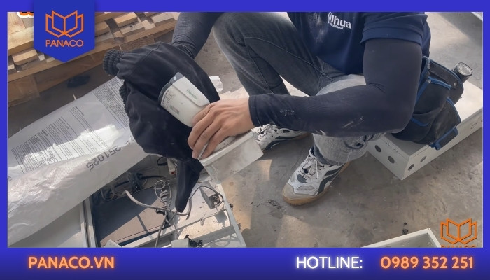 Tháo 24 camera cũ, vệ sinh – xử lý – kiểm tra rồi tái sử dụng