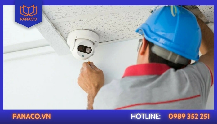 Vậy hàng xóm lắp camera quay sang nhà mình thì có vi phạm không