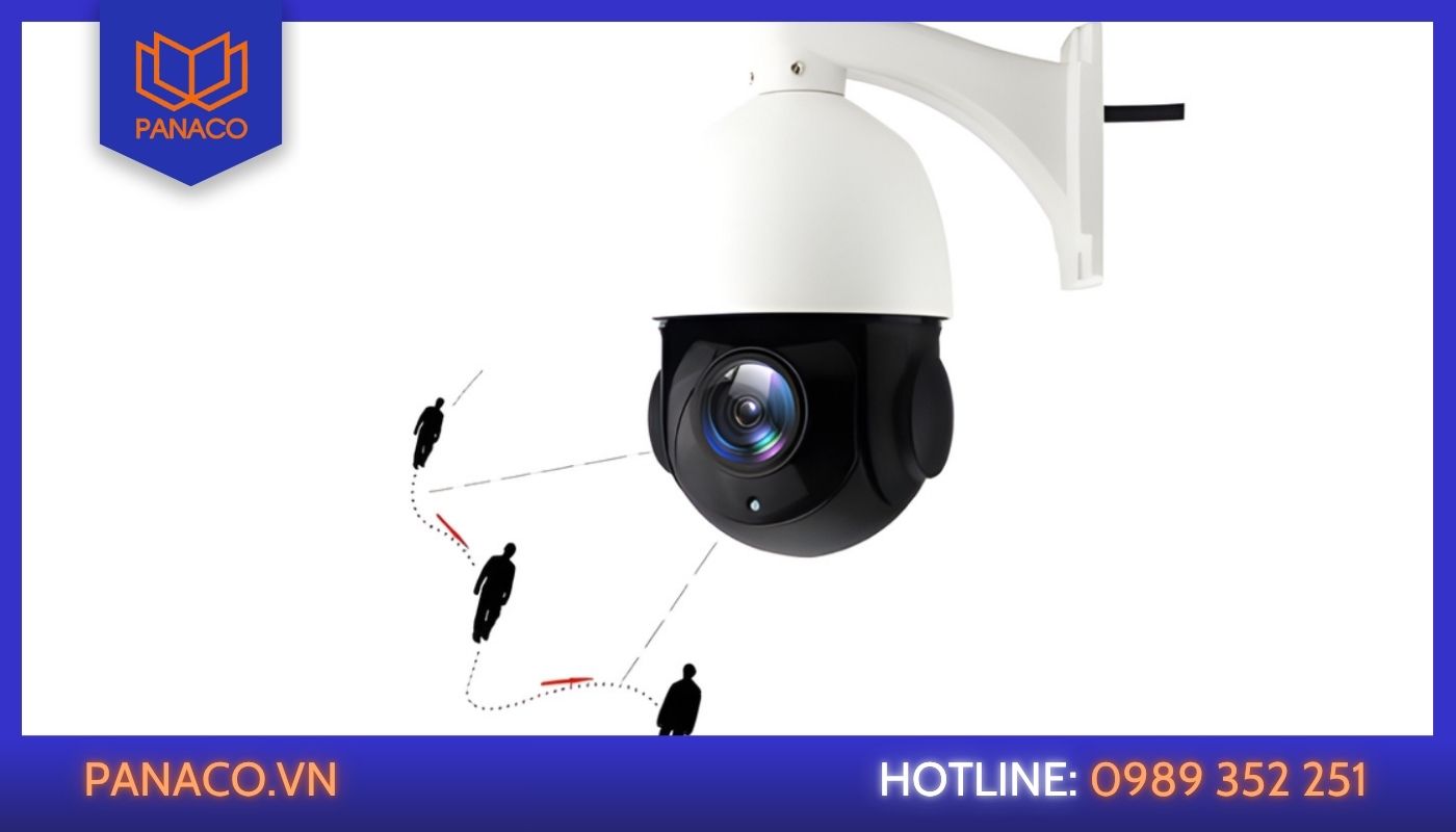 Camera PTZ thân trắng quét lần lượt qua các hướng đã lưu sẵn